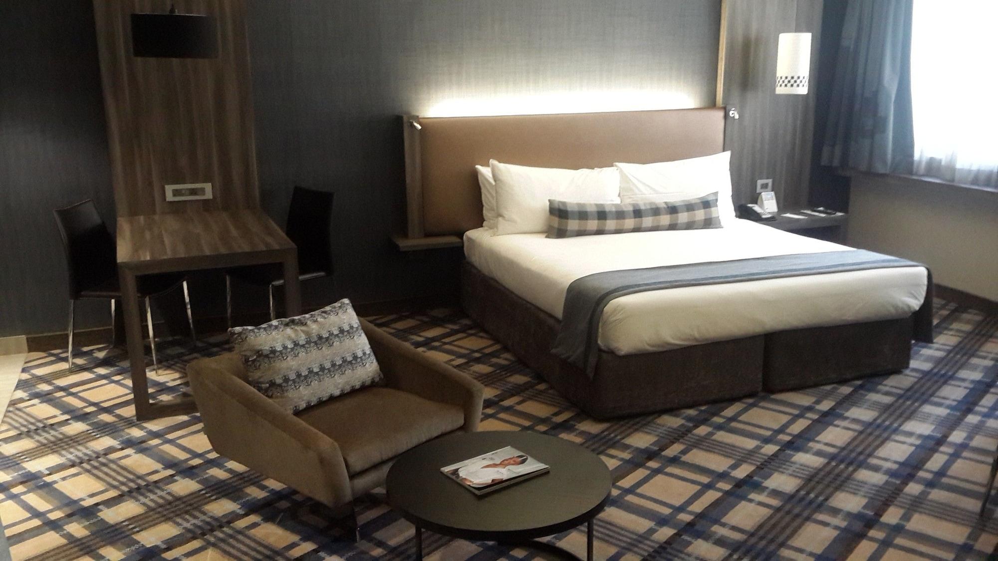 Garden Court Milpark, Йоханесбург Екстериор снимка